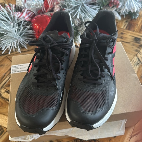 adidas Women's Terrex Agravic Ultra tennis NEW - Picture 5 of 5